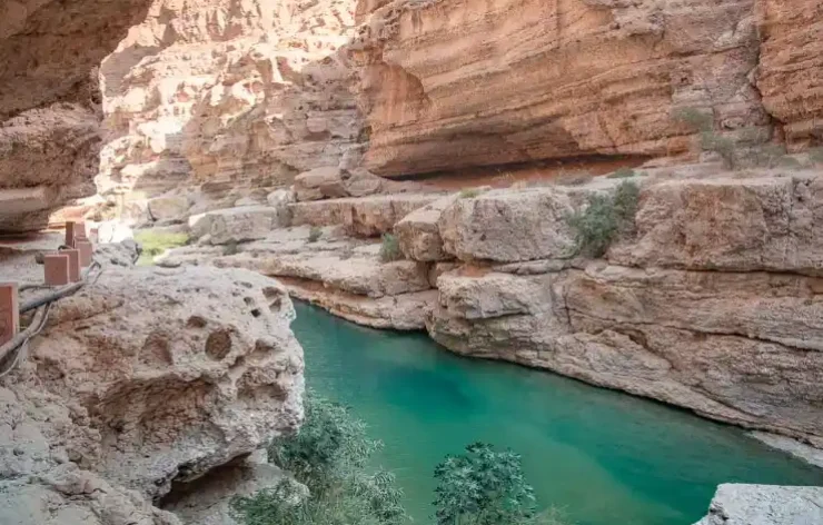 Beautiful Valley of Wadi Shab & Lake Bimmah Sinkhole Oman