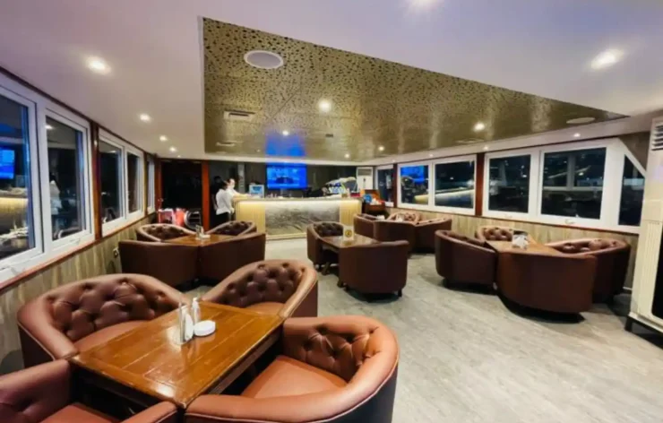 Dinner Cruise Yacht in Abu Dhabi