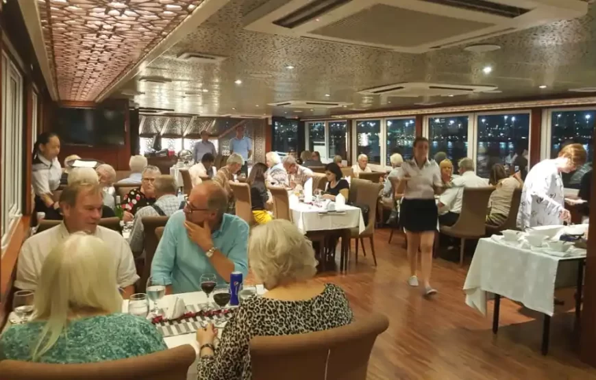 Dinner on Modern Boat Abu Dhabi