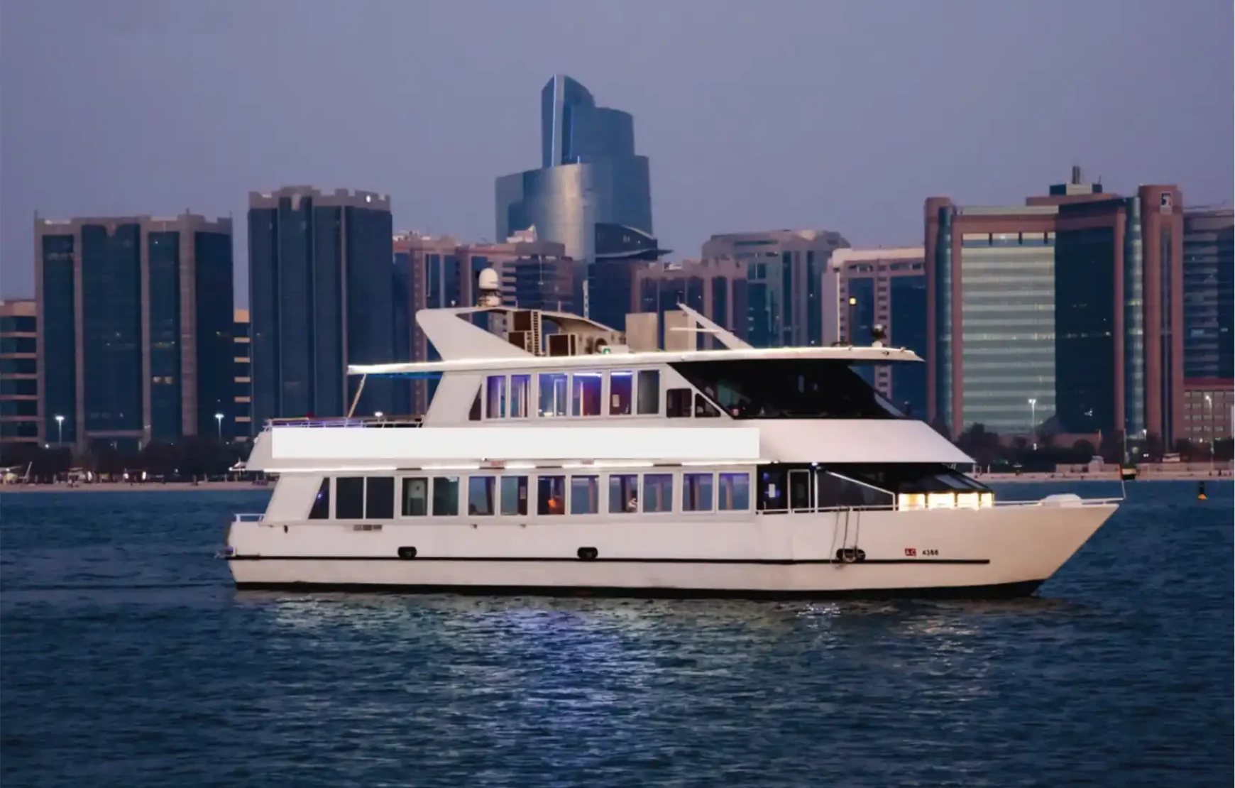 Dinner Cruise Yacht in Abu Dhabi