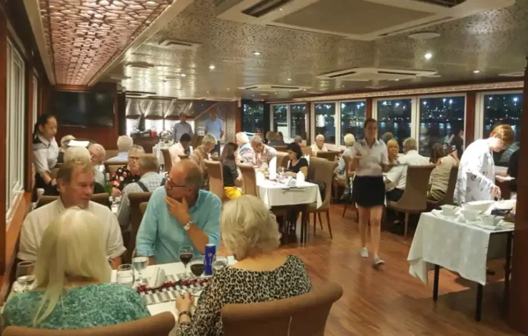 Dinner Cruise Yacht in Abu Dhabi