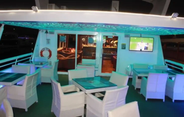 Dinner Cruise Yacht in Abu Dhabi