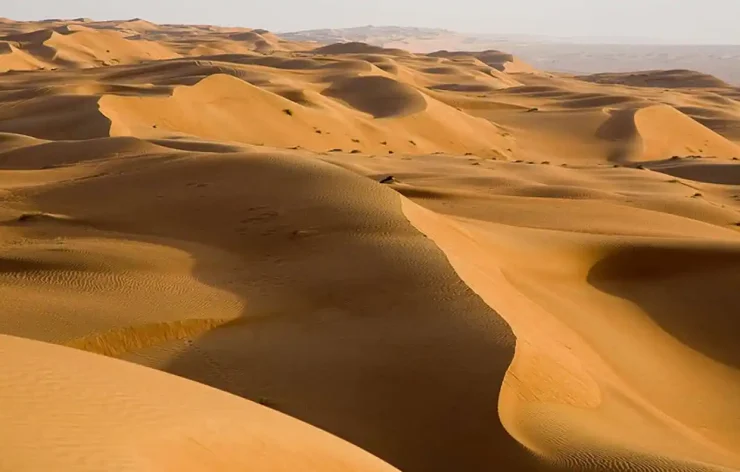 Wahiba Sands & Wadi Bani Khalid Tour Muscat Oman