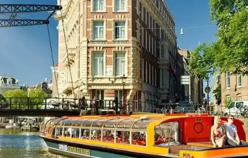 Amsterdam One Hour Boat Tour