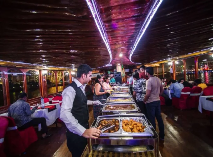 Dinner-on-Traditional-Wooden-Boat-Cruise-in-Dubai-Creek