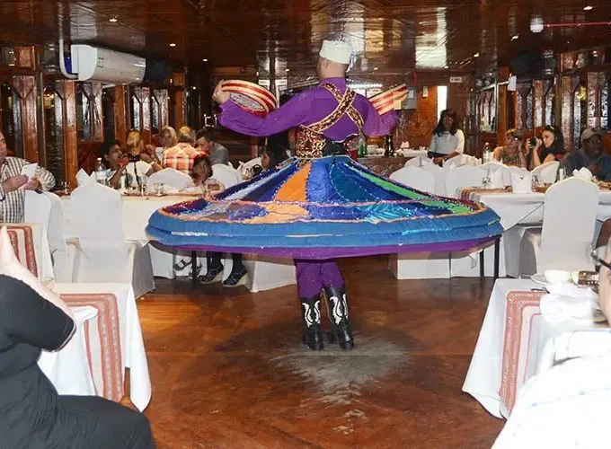 Dinner-on-Traditional-Wooden-Boat-Cruise-in-Dubai-Creek