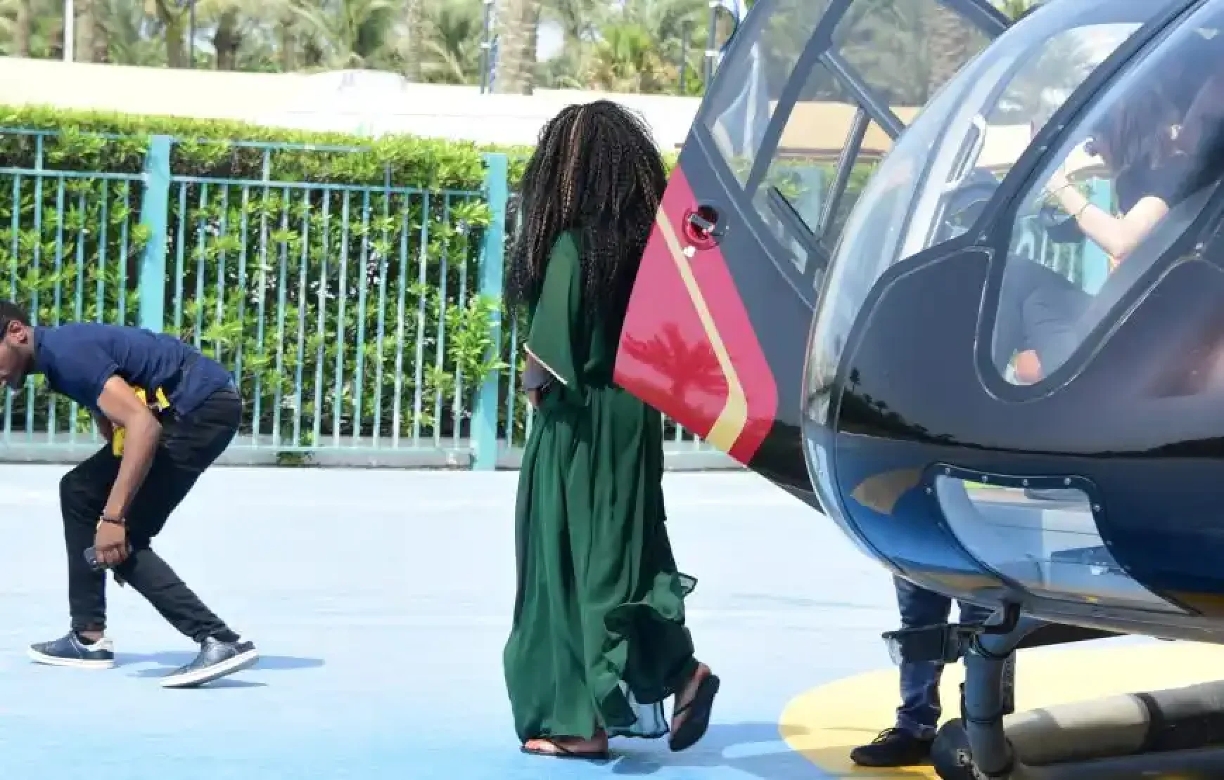 Helicopter Ride in Dubai. Helicopter tour in Dubai Helicopter Ride in Dubai. Helicopter tour in Dubai