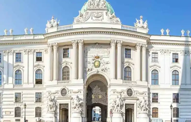 Guided Tour to Spanish Riding School