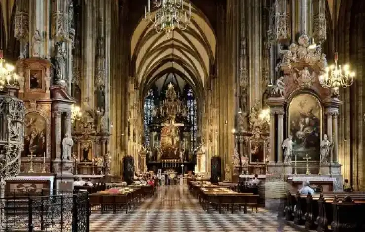 Entry Ticket: St. Stephen’s Cathedral, Dom Museum Tour