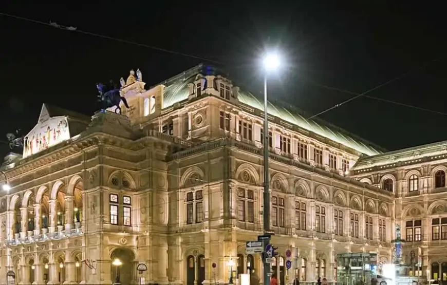 Vienna State Opera Tour & Imperial Vienna Tour with Entrance-tickets