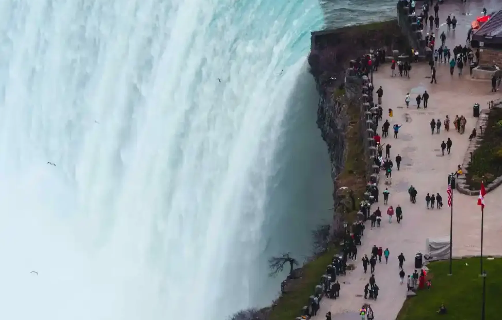 Toronto and Niagara Falls Guided and Self-guided Tour Toronto and Niagara Falls Guided and Self-guided Tour