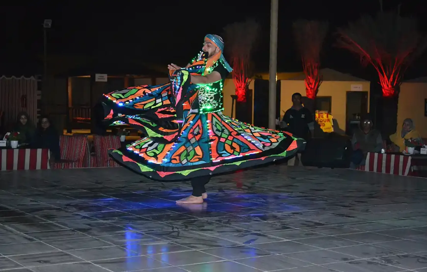 Desert Safari Dubai package live local Arabic shows in Dubai desert safari