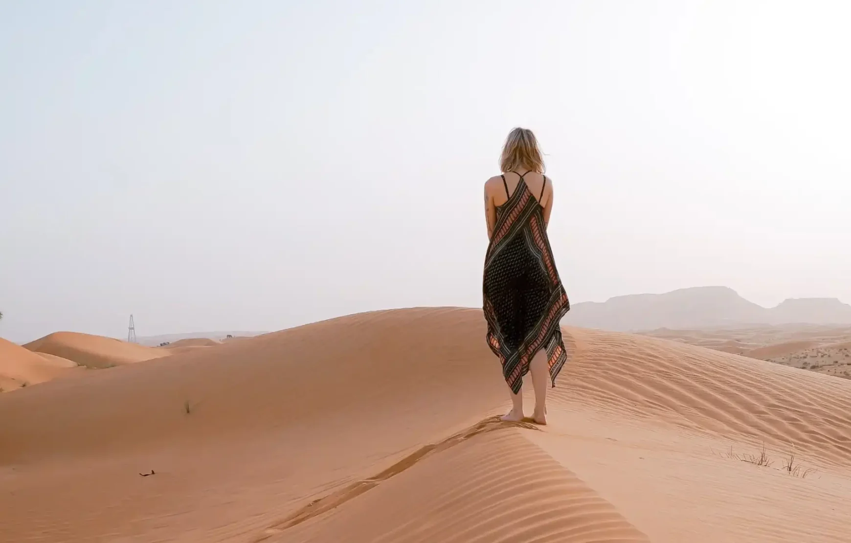 Desert Safari Dubai package Booking with Jeep SUV pick-up, Dune bashing, BBQ dinner, Camel riding, bally dance Shows