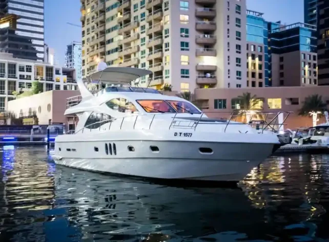 Yacht Tour in Dubai Marina For One Hour