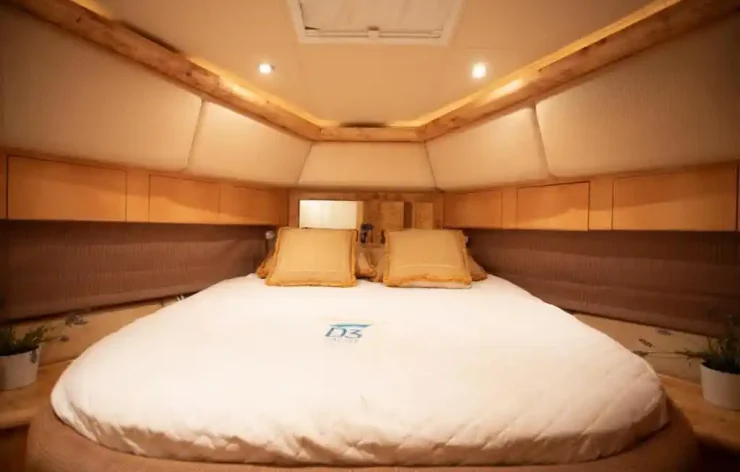 Yacht Tour in Dubai Marina For One Hour