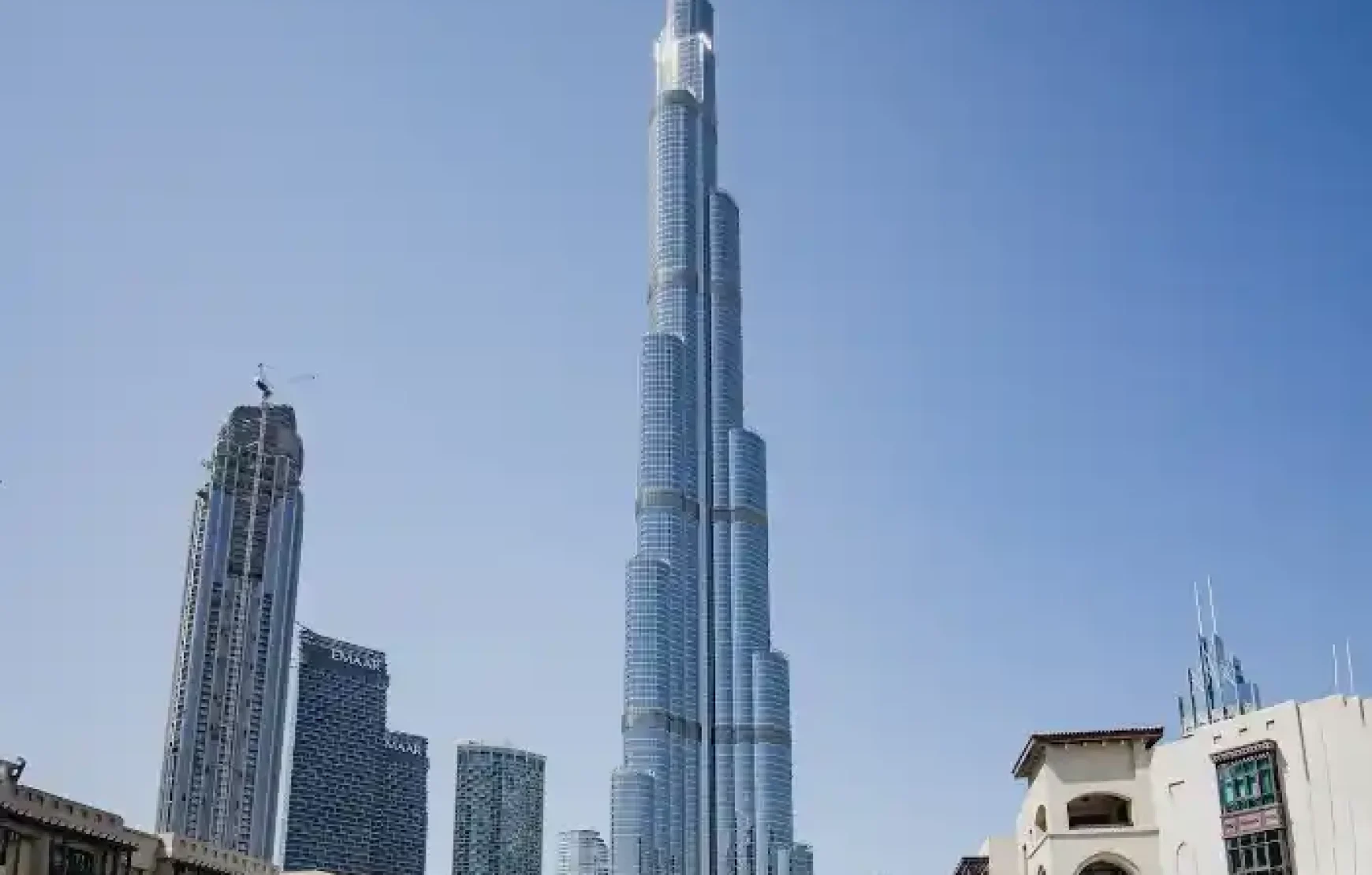 The best way to explore the tallest structure in the world Convenient ticket choices are available for the Burj Khalifa. Standard ticket deals are available to the 124th and 125th floors' At the Top Observation Deck. The best way to explore the tallest structure in the world Convenient ticket choices are available for the Burj Khalifa. Standard ticket deals are available to the 124th and 125th floors' At the Top Observation Deck.