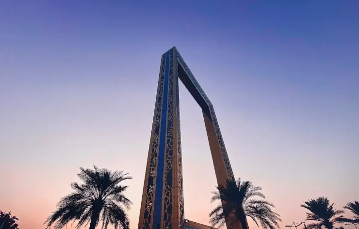 To see 360-degree views of Dubai City and enormous skyscrapers from two unique perspectives of the city—Old Dubai and New Dubai—book tickets for Dubai Frame.