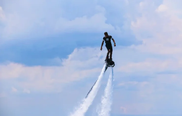 Flyboarding Dubai is an unforgettable experience. One of the most popular water sports in Dubai is flyboarding, which is drawing more people to the city in search of an unrivaled level of excitement and adventure. You can perform tricks like a backflip while flying like Superman above Dubai's ocean. Flyboarding Dubai is a 20-minute experience foot-mounted board that looks like a powered wakeboard.