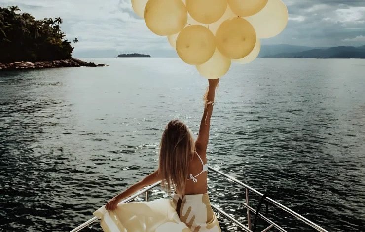 Birthday Dubai Yacht Rental luxury yacht tour charter 2