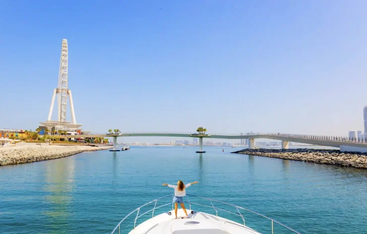 luxury yacht rental dubai 15