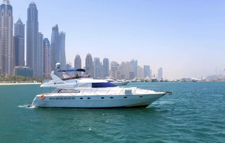 Dubai Yacht Rental, 16 Dubai Boat Tour, Dubai Luxury Yacht Charter HR