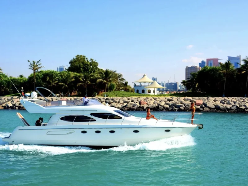 Dubai Yacht Rental, 7 Dubai Boat Tour, Dubai Luxury Yacht Charter HR
